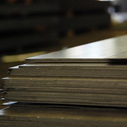 Smooth metal sheets (black and zinc-coated)